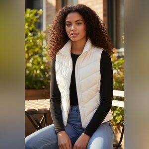 Cole Haan Ivory Quilted Vest Size Medium